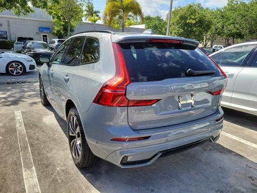 Gray Metallic 2024 Volvo XC60 B5 Plus Dark Theme