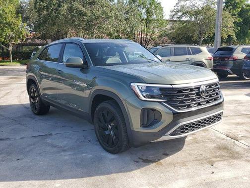 2026 Volkswagen Atlas Cross Sport 2.0T SE w/Technology