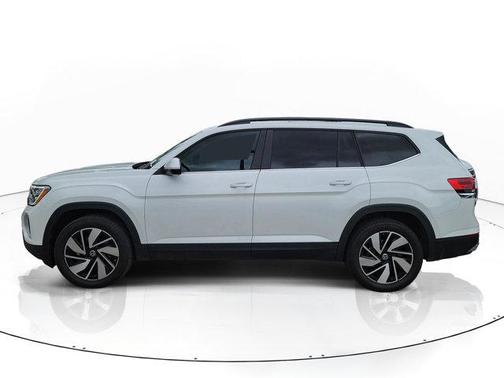 Opal White Pearl 2026 Volkswagen Atlas 2.0T SE W/TECHNOLOGY