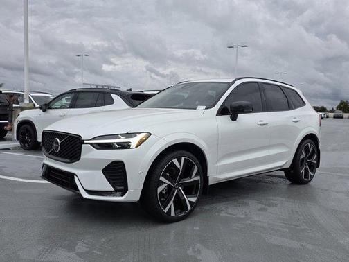 2026 Volvo XC60 B5 Ultra