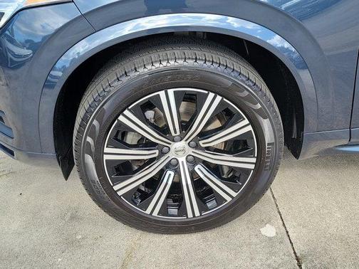 2023 Volvo XC90 B5 Core