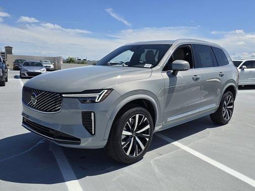 2026 Volvo XC90 B5 Core