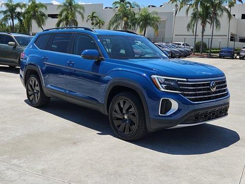 2025 Volkswagen Atlas 2.0T SE w/Technology