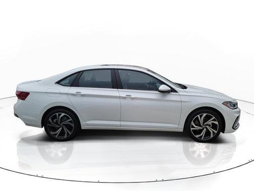 Opal White Pearl 2026 Volkswagen Jetta 1.5T SEL