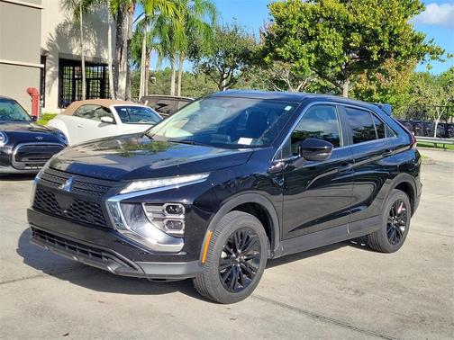 2023 Mitsubishi Eclipse Cross LE