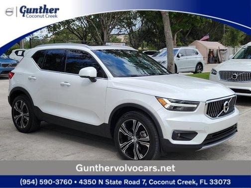 2022 Volvo XC40 T4 Inscription