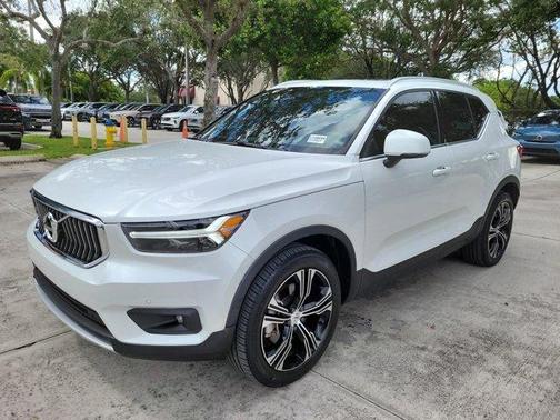 2022 Volvo XC40 T4 Inscription