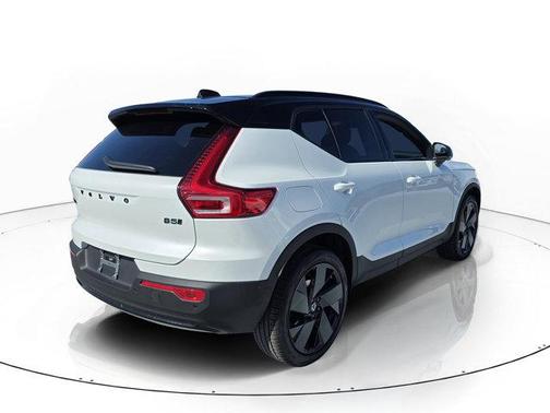 Crystal White 2026 Volvo XC40 B5 Ultra Black Edition