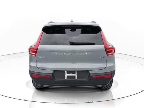 Metallic 2026 Volvo XC40 B5 Plus