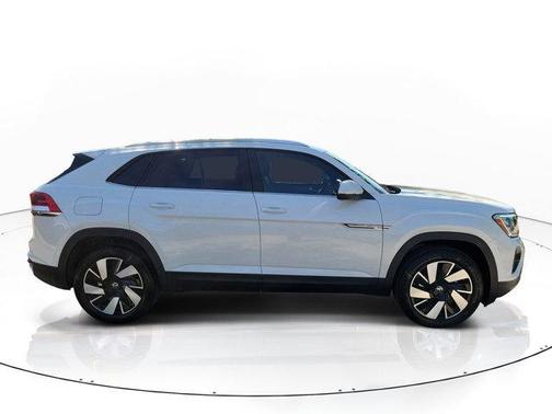 Opal White Pearl 2026 Volkswagen Atlas Cross Sport 2.0T SE W/TECHNOLOGY
