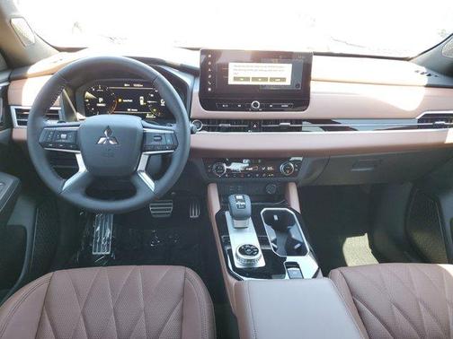 2025 Mitsubishi Outlander SEL