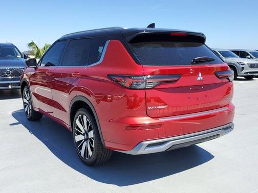 2025 Mitsubishi Outlander SEL