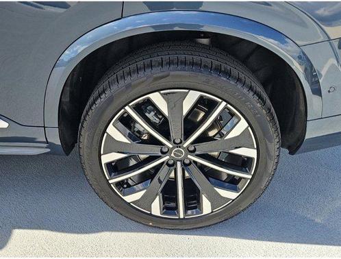 2026 Volvo XC90 B5 Ultra 6-Seater