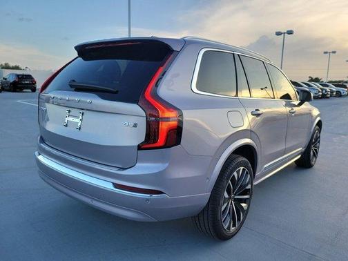 2026 Volvo XC90 B5 Plus 7-Seater