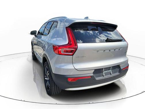 Silver 2025 Volvo XC40 B5 Core Bright Theme