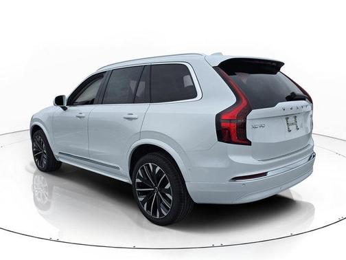 Crystal White Pearl 2026 Volvo XC90 B6 Plus 7-Seater