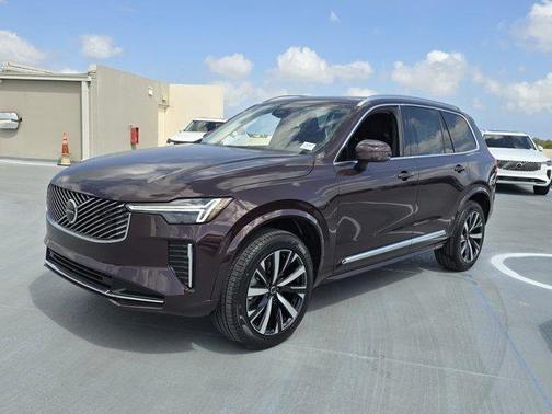 2025 Volvo XC90 B6 Core