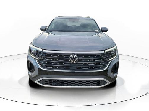 Pure Gray 2025 Volkswagen Atlas Cross Sport 2.0T SE w/Technology
