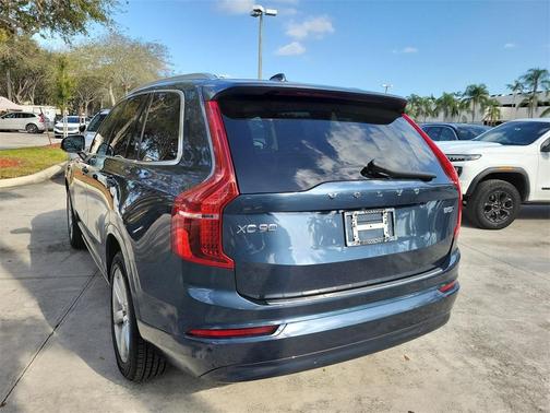 2023 Volvo XC90 B5 Core