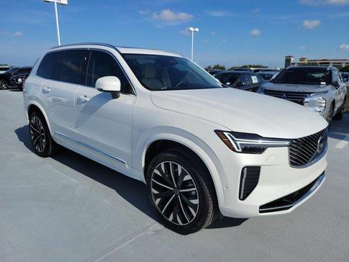 2026 Volvo XC90 B6 Ultra 7-Seater