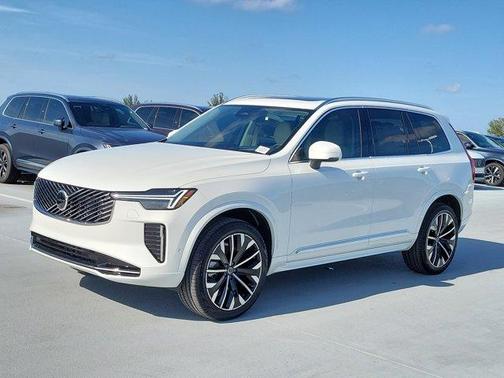 2026 Volvo XC90 B6 Ultra 7-Seater