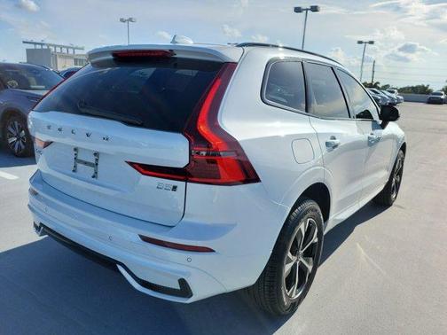 2026 Volvo XC60 CORE