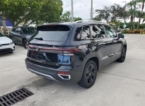 2025 Volkswagen Taos 1.5T SE