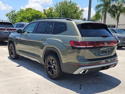 2025 Volkswagen Atlas 2.0T Peak Edition