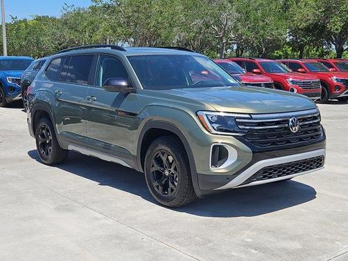 2025 Volkswagen Atlas 2.0T Peak Edition