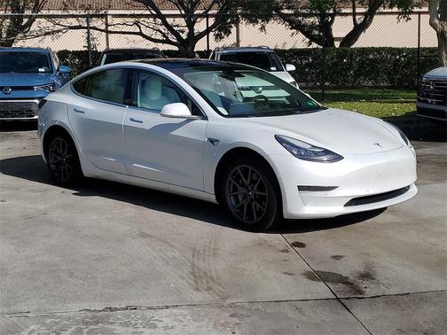 2020 Tesla Model 3 Standard Range Plus