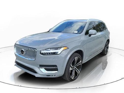 2025 Volvo XC90 B6 Ultra