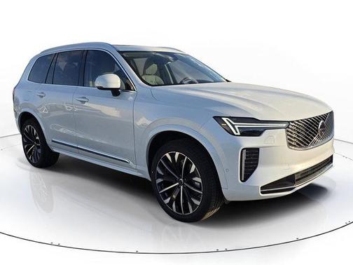 Crystal White Pearl 2026 Volvo XC90 B6 Ultra 7-Seater