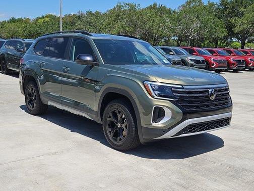 2025 Volkswagen Atlas 2.0T Peak Edition