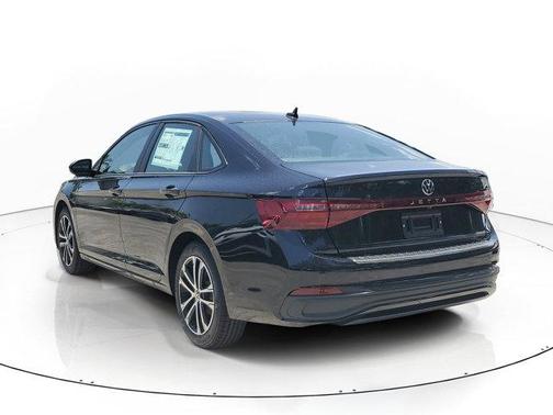 Deep Black Pearl Effect 2026 Volkswagen Jetta 1.5T Sport