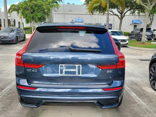 Denim Blue Metallic 2024 Volvo XC60 B5 Plus Dark Theme