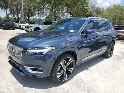 2024 Volvo XC90 B6 Ultimate Bright Theme 7-Seater