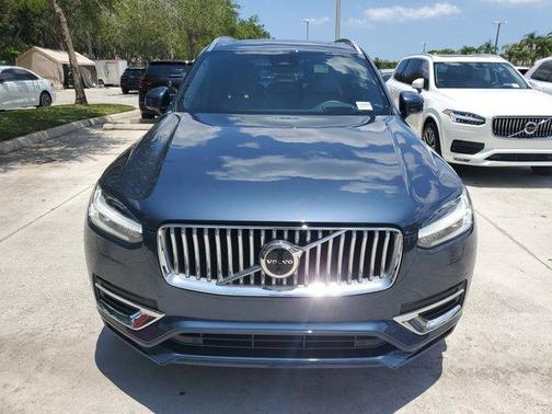 2024 Volvo XC90 B6 Ultimate Bright Theme 7-Seater