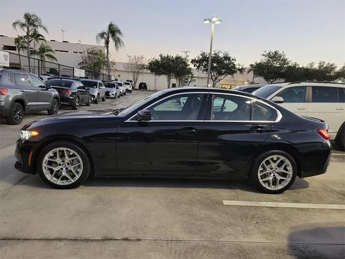 2025 BMW 330 i