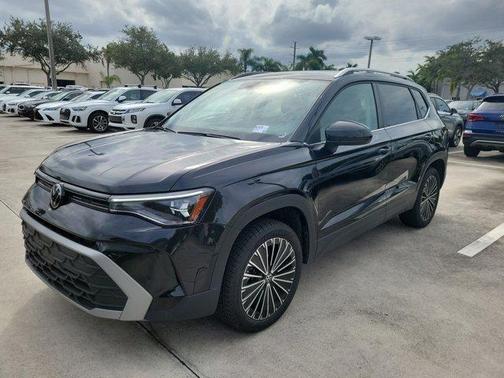 2025 Volkswagen Taos 1.5T SE