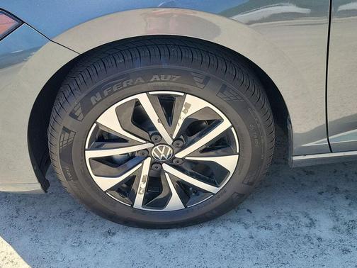 Platinum Gray Metallic 2025 Volkswagen Jetta 1.5T S