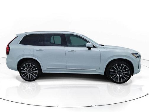 Crystal White Pearl 2026 Volvo XC90 B6 Plus 7-Seater