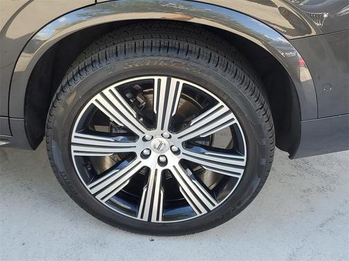 2023 Volvo XC90 B6 Ultimate 7-Seater