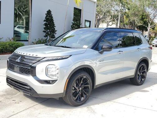 2025 Mitsubishi Outlander PHEV SEL Black Edition