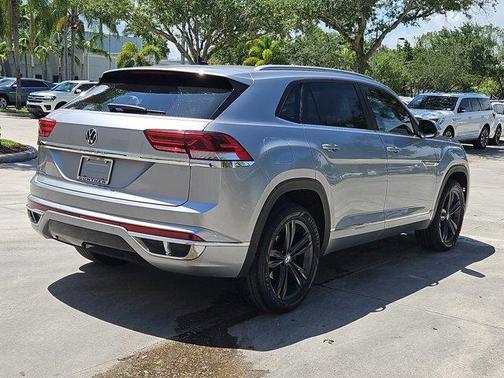 2021 Volkswagen Atlas Cross Sport 3.6L V6 SE w/Technology R-Line