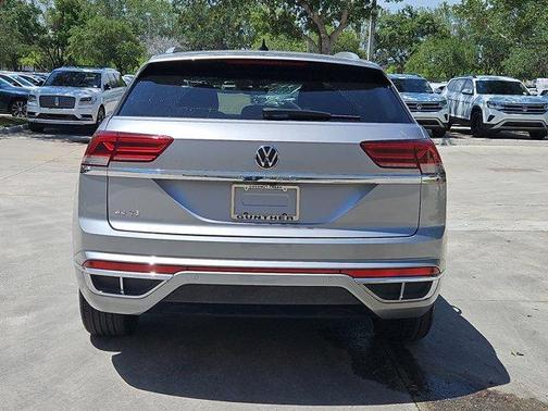 2021 Volkswagen Atlas Cross Sport 3.6L V6 SE w/Technology R-Line