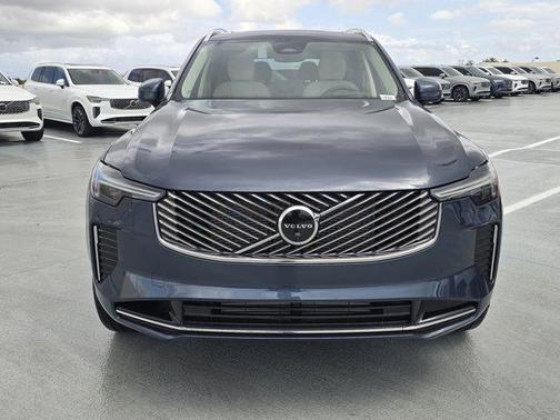 2025 Volvo XC90 Plug-In Hybrid T8 Ultra 7-Seater
