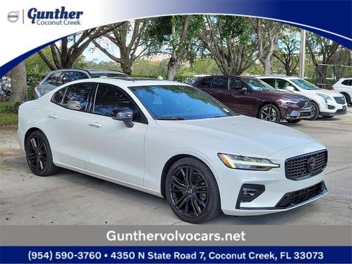 2024 Volvo S60 B5 Plus Black Edition