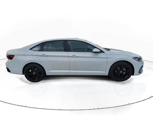 Opal White Pearl 2026 Volkswagen Jetta 1.5T SE