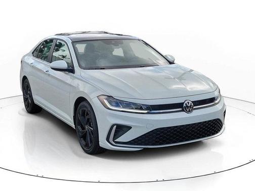Opal White Pearl 2026 Volkswagen Jetta 1.5T SE