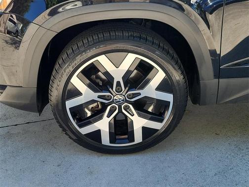 2023 Volkswagen Taos 1.5T SEL